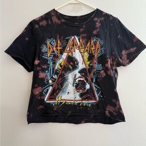 Def Leppard women’s Graphic Cropped Band T-Shirt